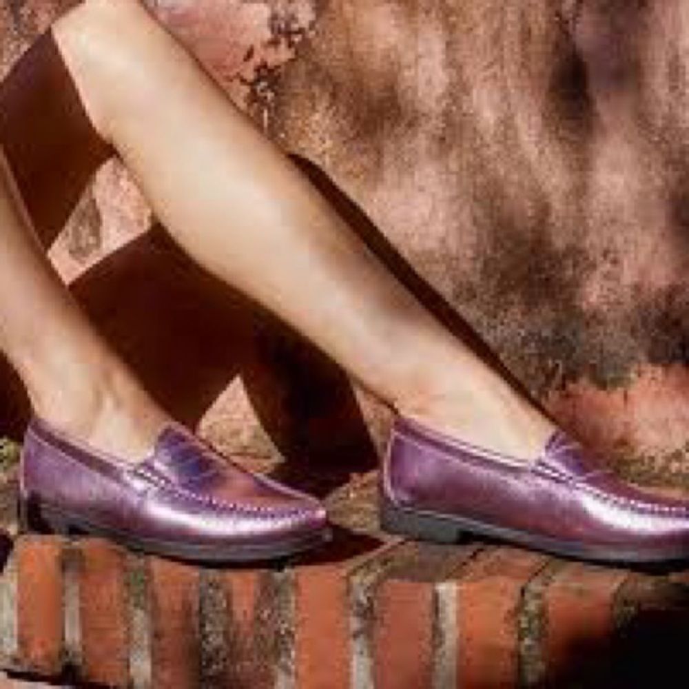 Urban Outfitters G.H.BASS Whitney
Weejuns Loafer / size 6.5 M